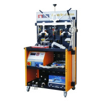 Стенд с приспособлениями и аксессуарами для кузовного ремонта F 9018