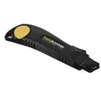 Нож 18 мм универсальный с выдвижными сменными лезвиями HANSKONNER HK1076-08-02