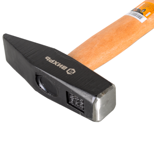 Молоток  600 г с деревянной рукояткой ВИХРЬ 73/6/8/3